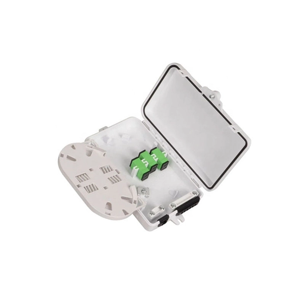 What happens if the fiber optic patch cord for surveillance is connected incorrectly 